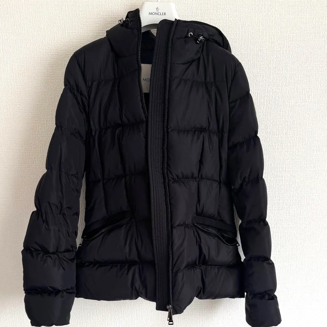 2025年最新】モンクレールAVOCEの人気アイテム - メルカリ