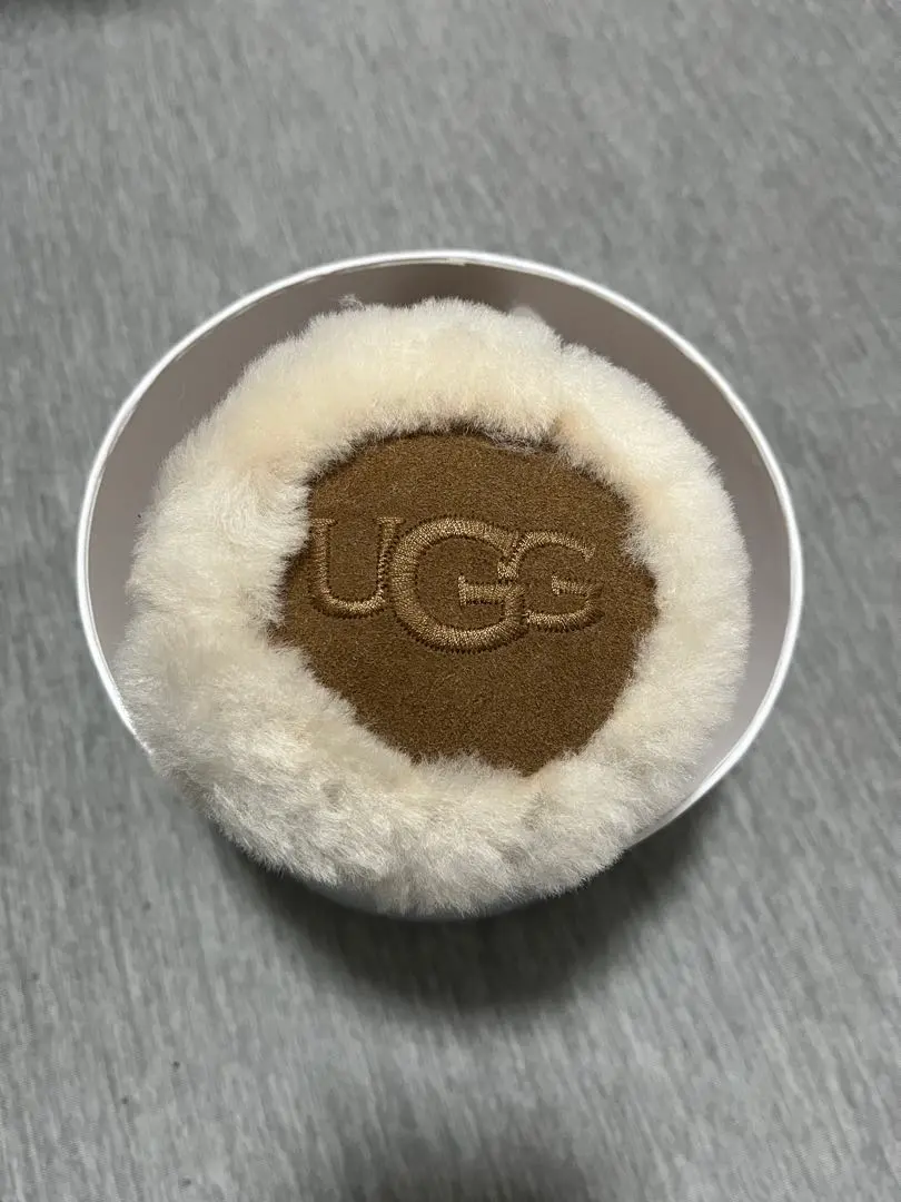 【完売品！】UGG イヤーマフ　チェスナット ugg イヤーマフ チェスナット ugg イヤーマフ 耳あて チェス