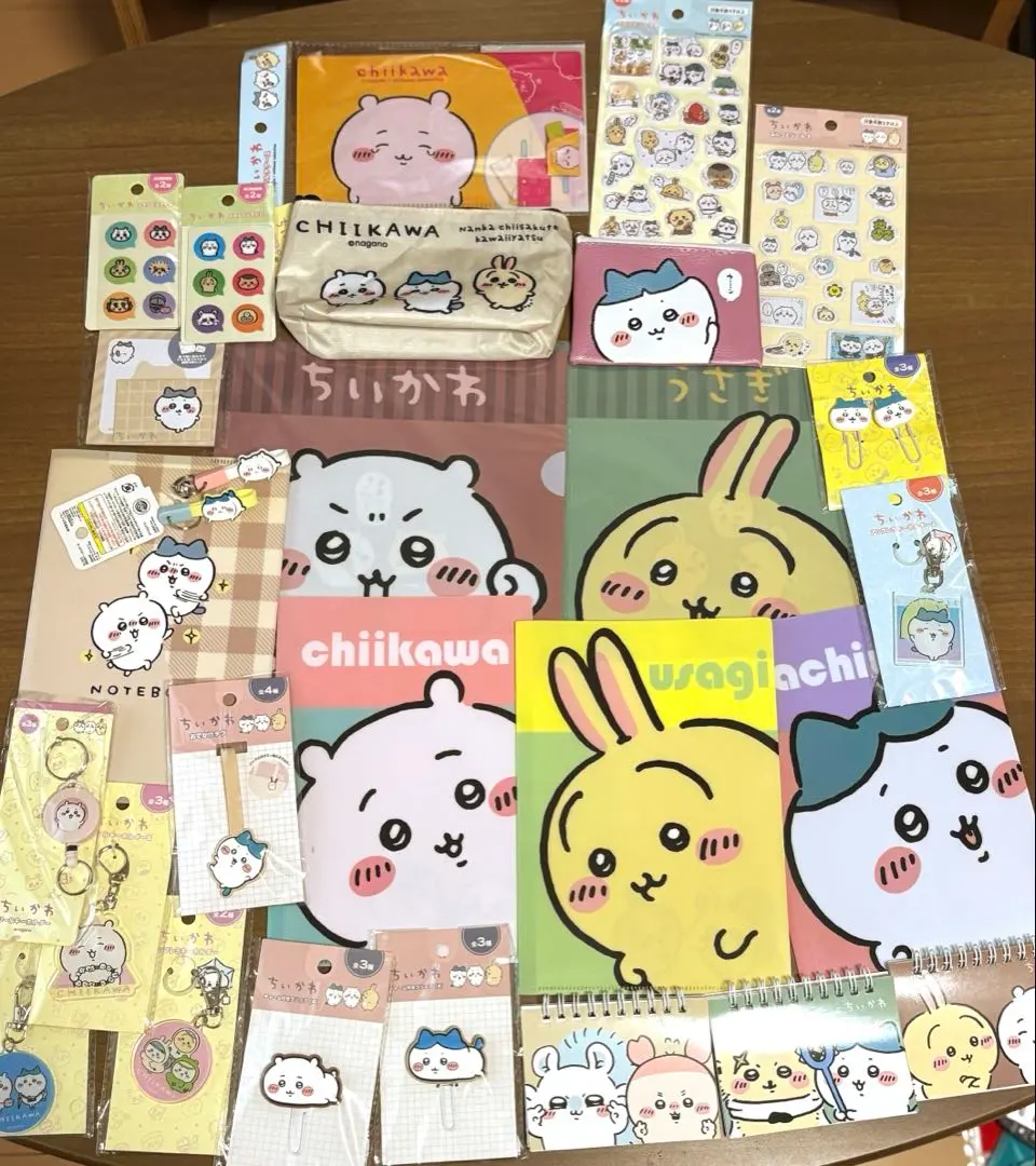 Thumbnail of Chikawa Bundle Set: Seria, Can Do, Acrylic Stand, Keychains