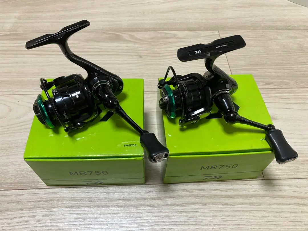 ダイワMR750 2台セット ダイワ MR 750 (リール) 価格比較 - 価格.com