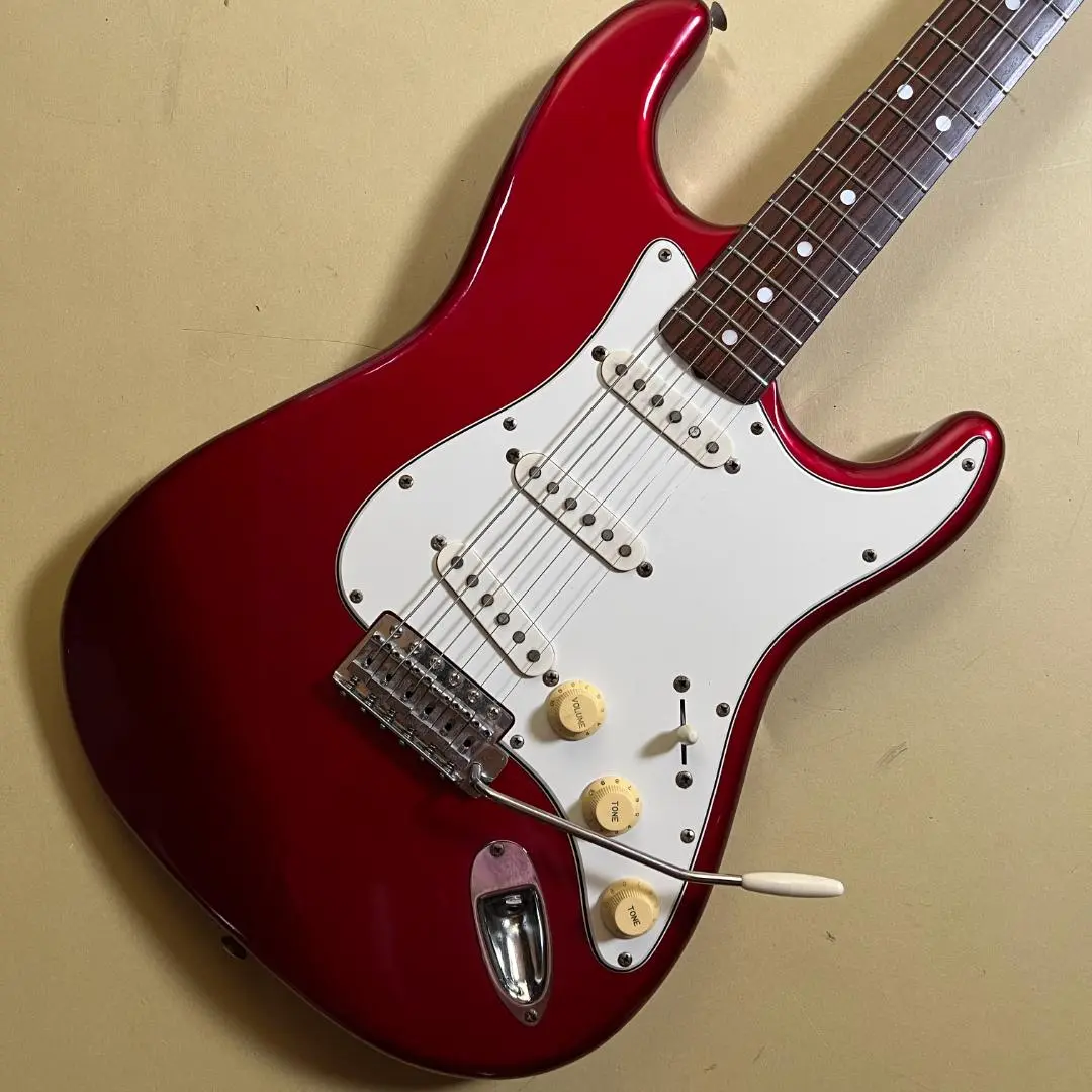 Tokai エレキギター レッド ハードケース付き Tokai エレキギター レッド ハードケース付き Tokai エレキ