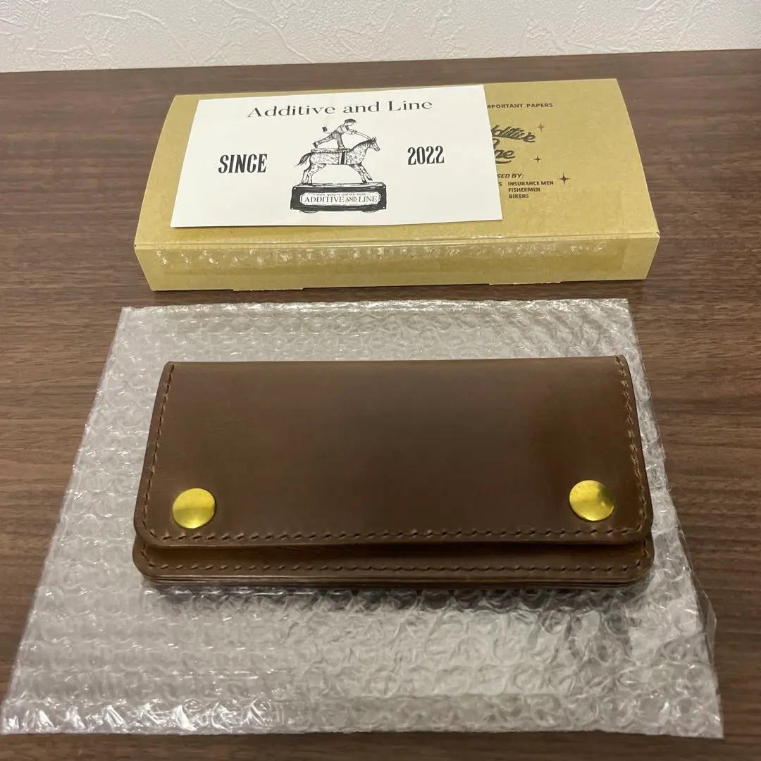 最終価格！！アディティブアンドライン折り財布 Additive and Line