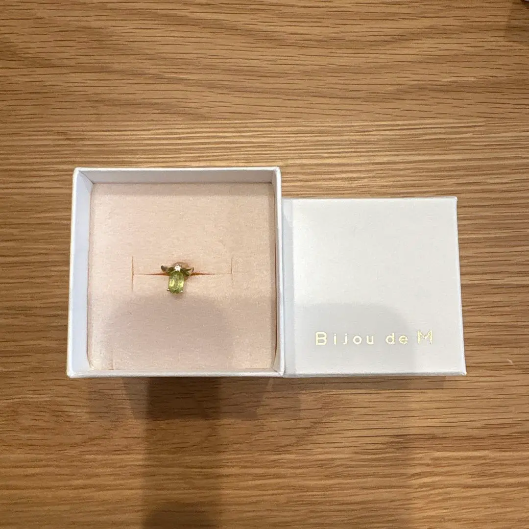 miss.panda Bijou de M ミツバチピアス（ペリドット） ☆Bijou de M プチみつばちピアス（ペリドット）☆ビジュードM
