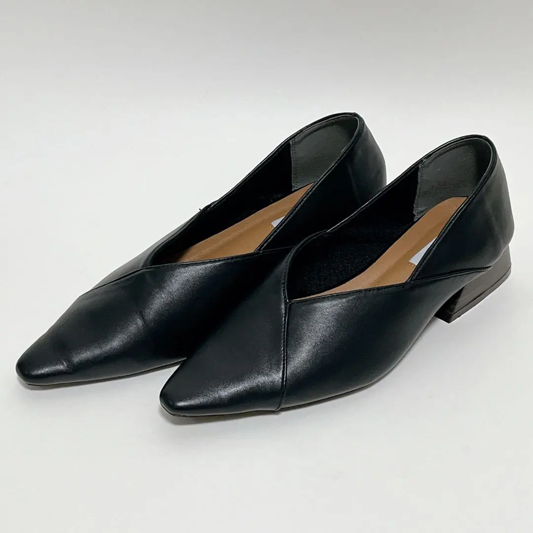 Thumbnail of EVOL / V-cut Pointed Stack Heel Pumps Black