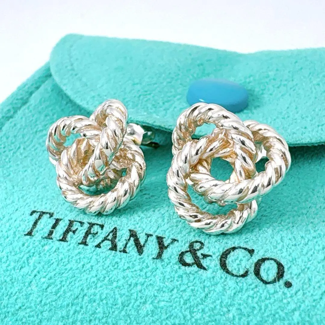 2025年最新】ティファニー ツイストノットピアスの人気アイテム