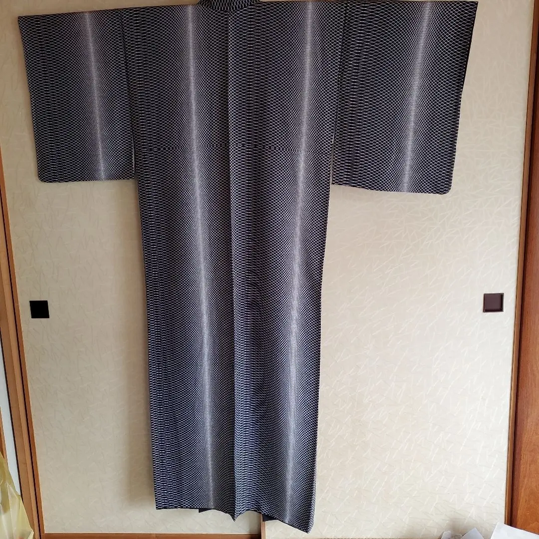 Thumbnail of Komono (a type of kimono with a repeating pattern)