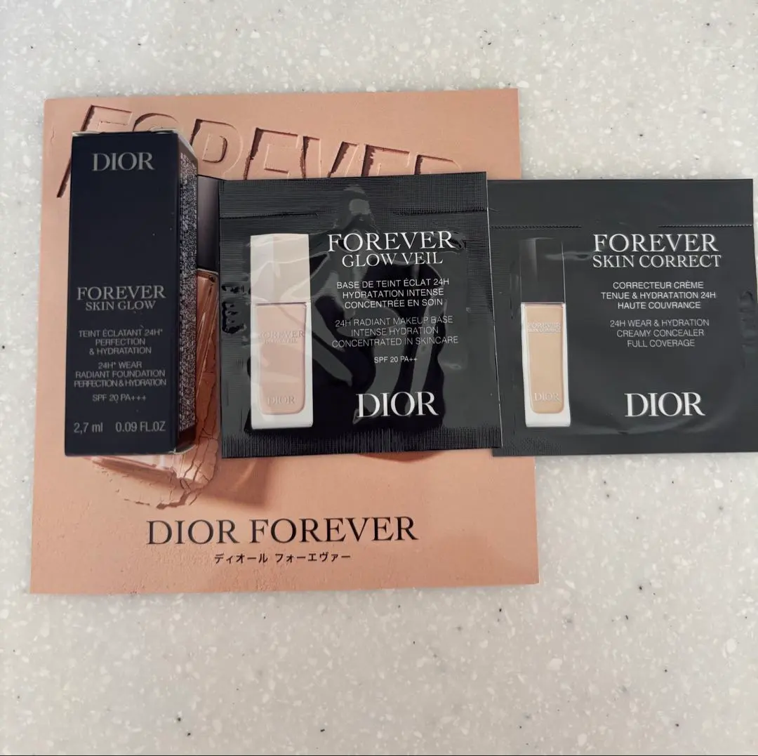 Thumbnail of Dior Forever Skin Glow & Correct Set