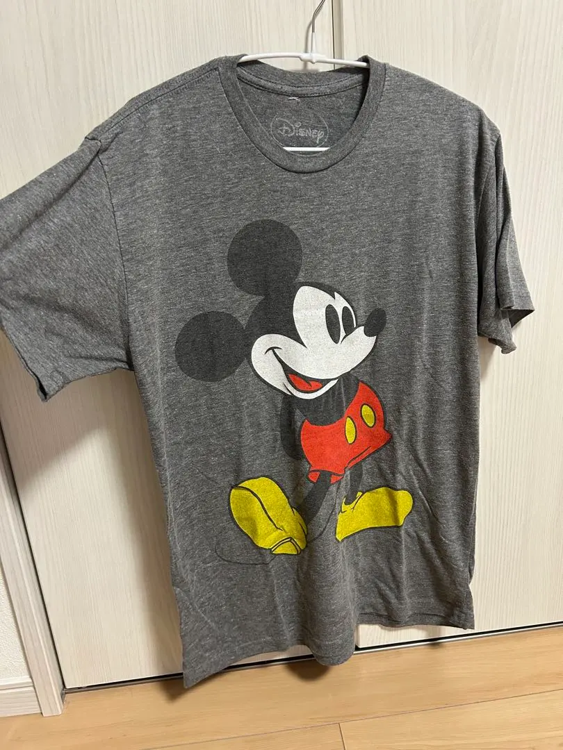 Thumbnail of Disney Mickey Mouse T-shirt M Gray Vintage