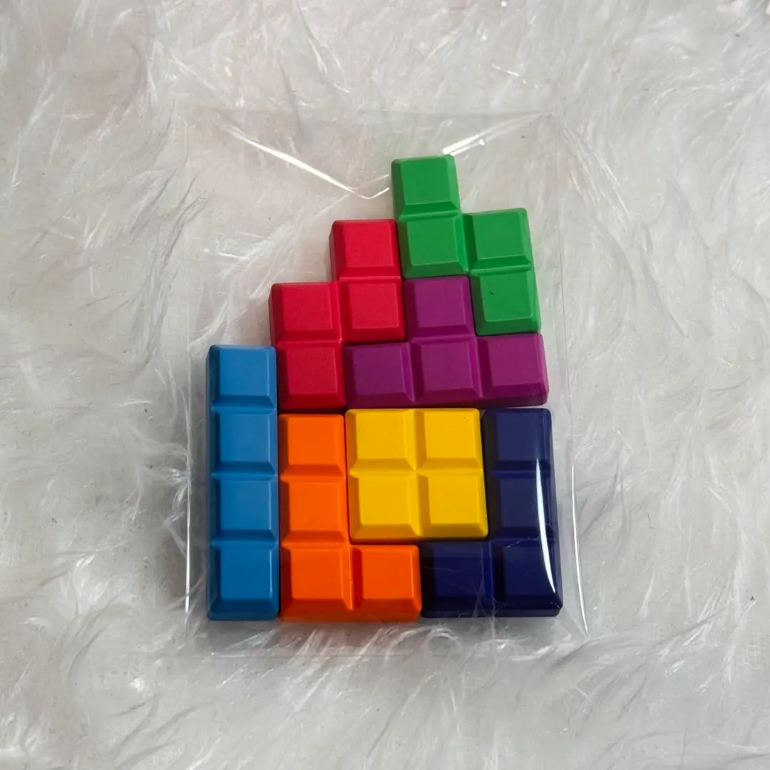 テトリスミノマグネット　ガチャ　コンプリート 貼り付ければゲーム画面を再現できる！『TETRIS』のテトリミノが