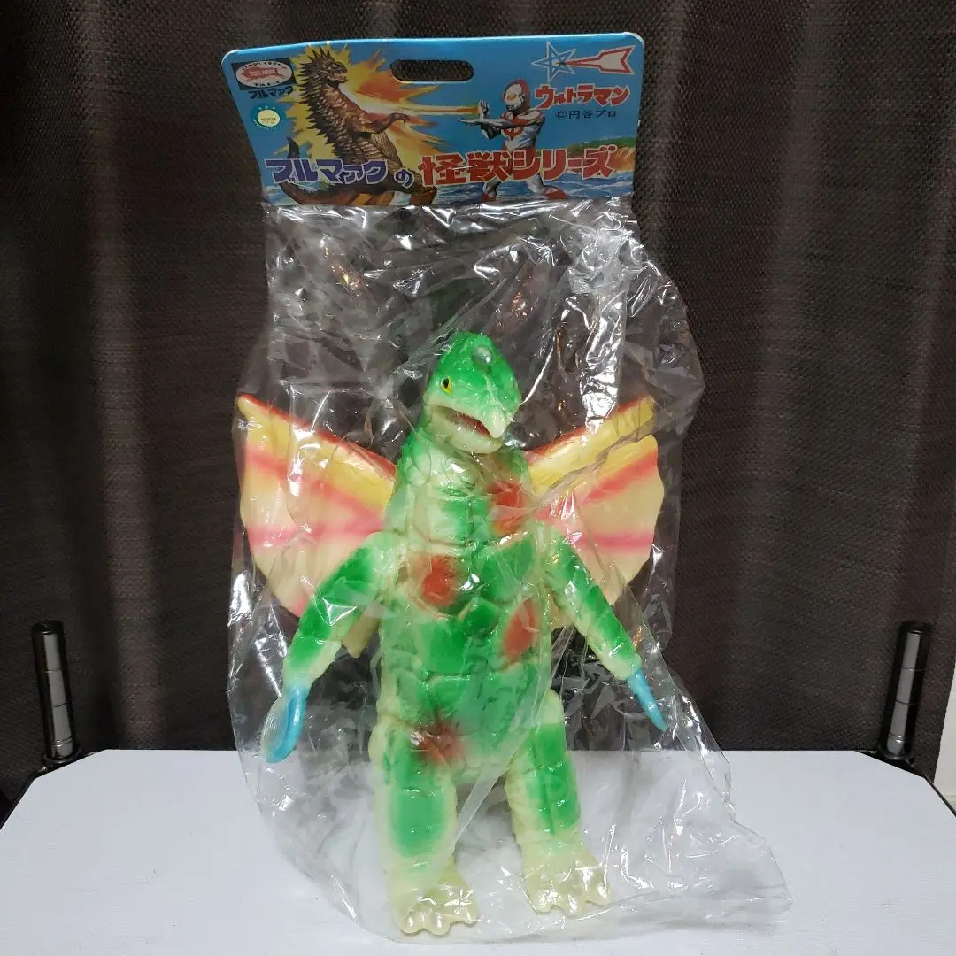 ドラコ 羽付「ウルトラマン」登場怪獣（ブルマァク復刻）蓄光版 ソフビ 未開封 ブルマァク製「ドラコ」3種がギャラリー＆ショップ・墓場の画廊