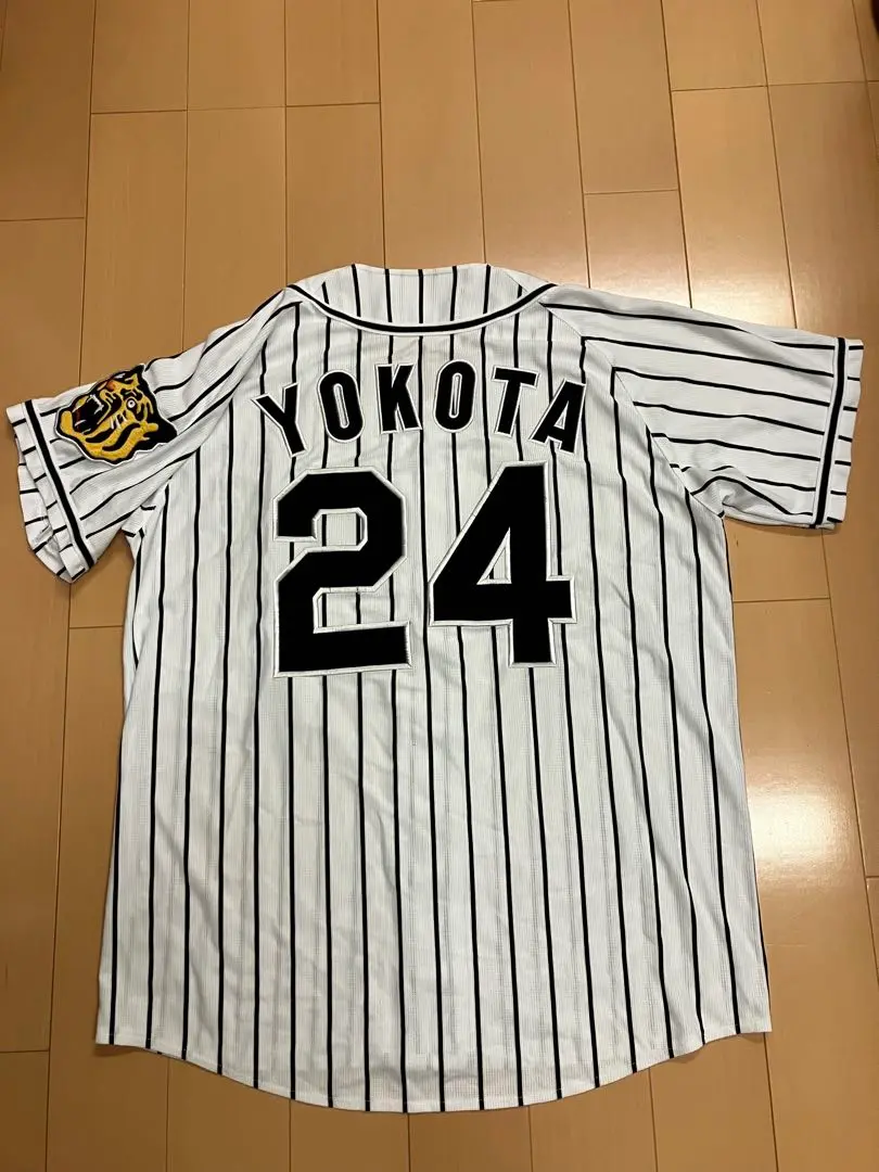 阪神タイガース　横田慎太郎選手　レプリカユニフォームです。 着用1度のみ】阪神タイガース 横田慎太郎選手 レプリカ