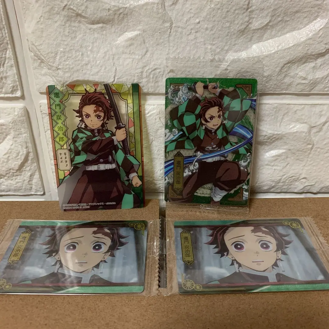 鬼滅之刃 竈門炭治郎 彩繪玻璃卡 威化餅卡4 的縮圖