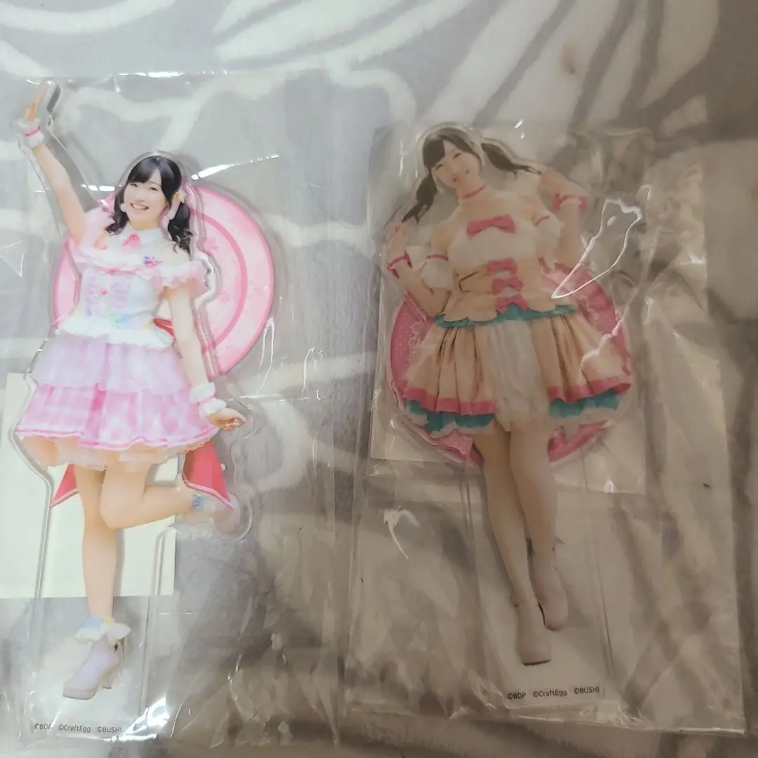 前島亜美　アクスタ Official Site オープン記念グッズ：両面アクリルスタンド B