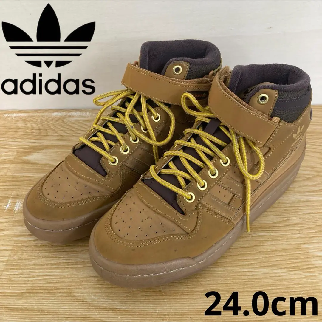 ほぼ未使用adidasアディダスフォーラムミッドスニーカー23.5 XG7079 adidas (アディダス) GX7079 FORUM MID フォーラム ミッド