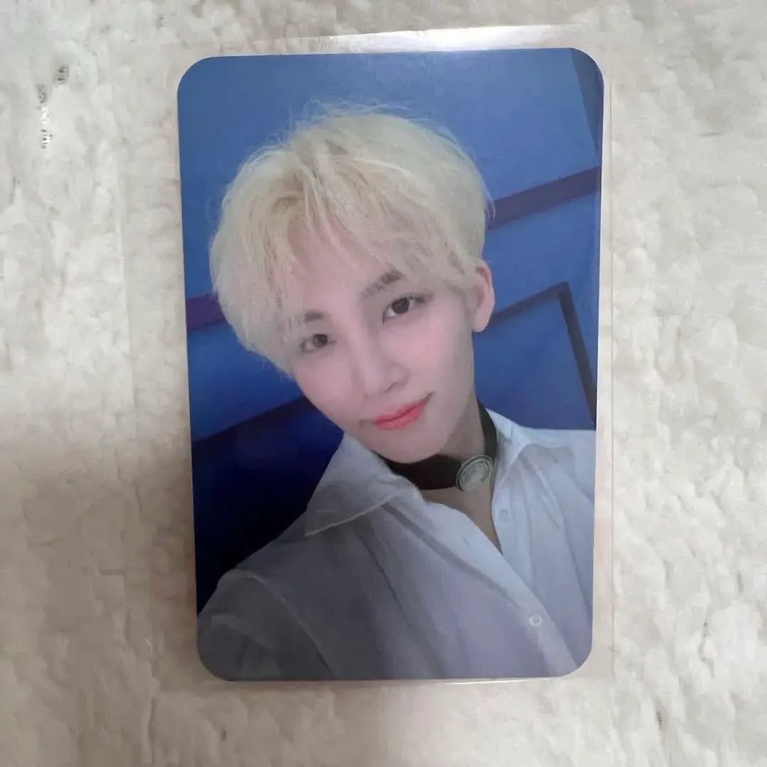 Thumbnail of Jeonghan (SEVENTEEN) Trading Card