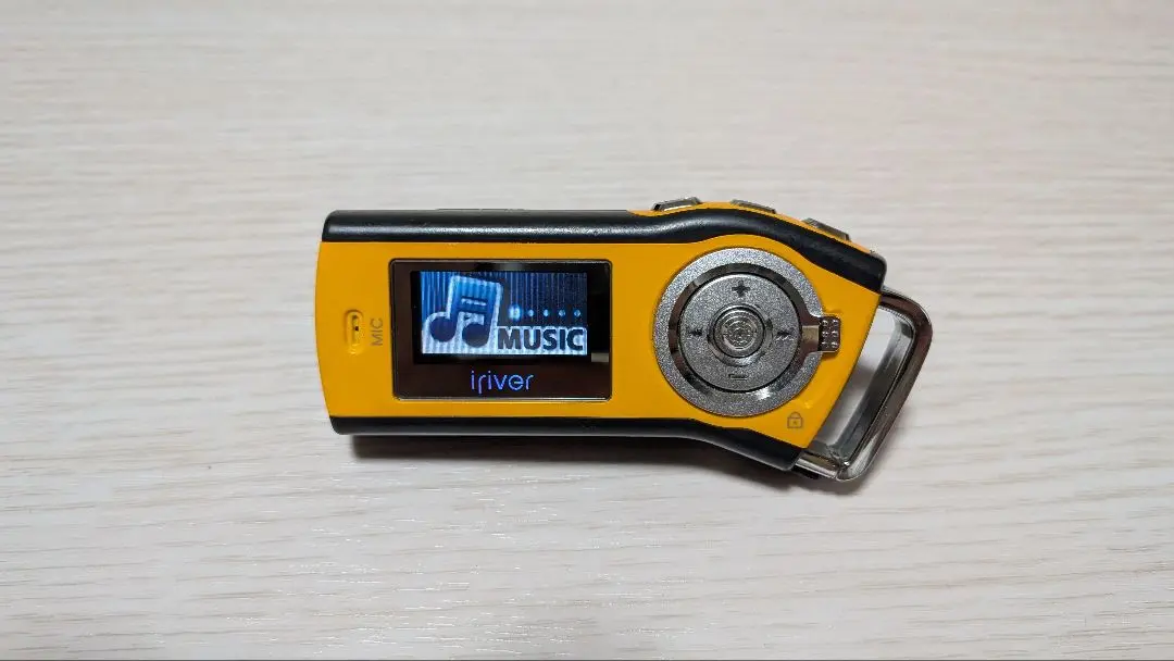 iriver T10 1GB MP3プレーヤー/FMラジオ Shop Iriver T 10 FM 1 GB & Discover Community Reviews at