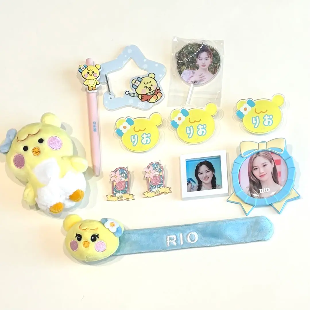 NiziU リオ　RIO RIYO まとめ売り Amazon.co.jp: NiziU リオ RIO Nizoo RIYO リヨ マスコット
