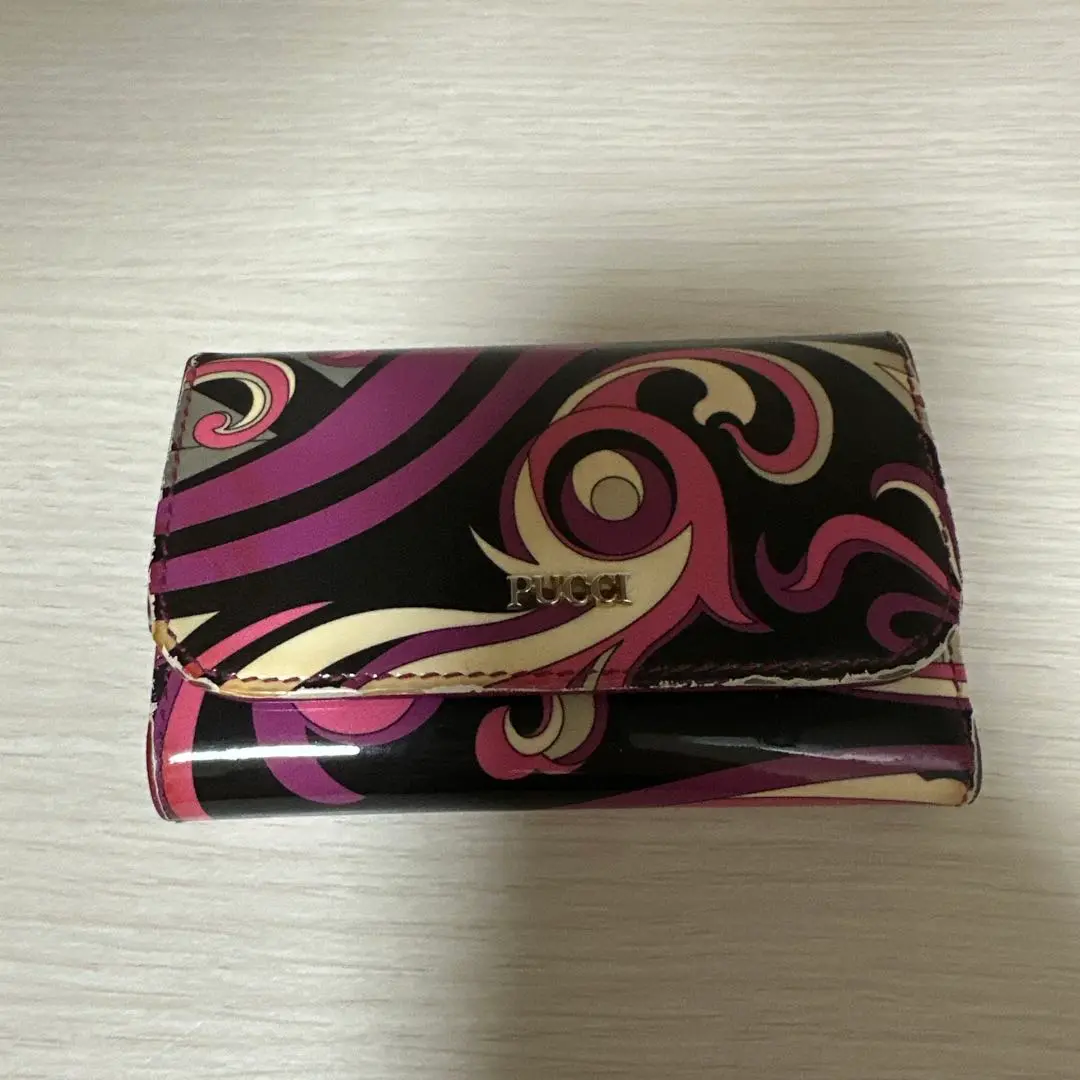EMILIO PUCCI エミリオプッチ エナメル キーケース エミリオプッチ EMILIO PUCCI キーケース 6連 鍵 レディース