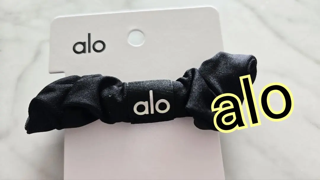 新品未使用　aloyoga  7/8HW Airliftとヘアゴムのセット 新品未使用 aloyoga 7/8HW Airliftとヘアゴムのセット