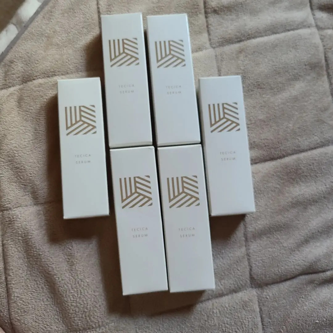 テシカセラム ハンドクリーム Amazon.co.jp: 医薬部外品 テシカセラム tecica serum 手元美容