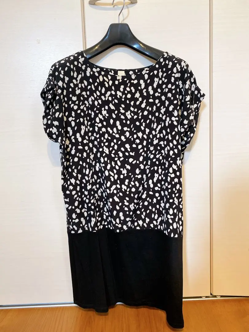 Thumbnail of Ebony sleeveless dress, size F