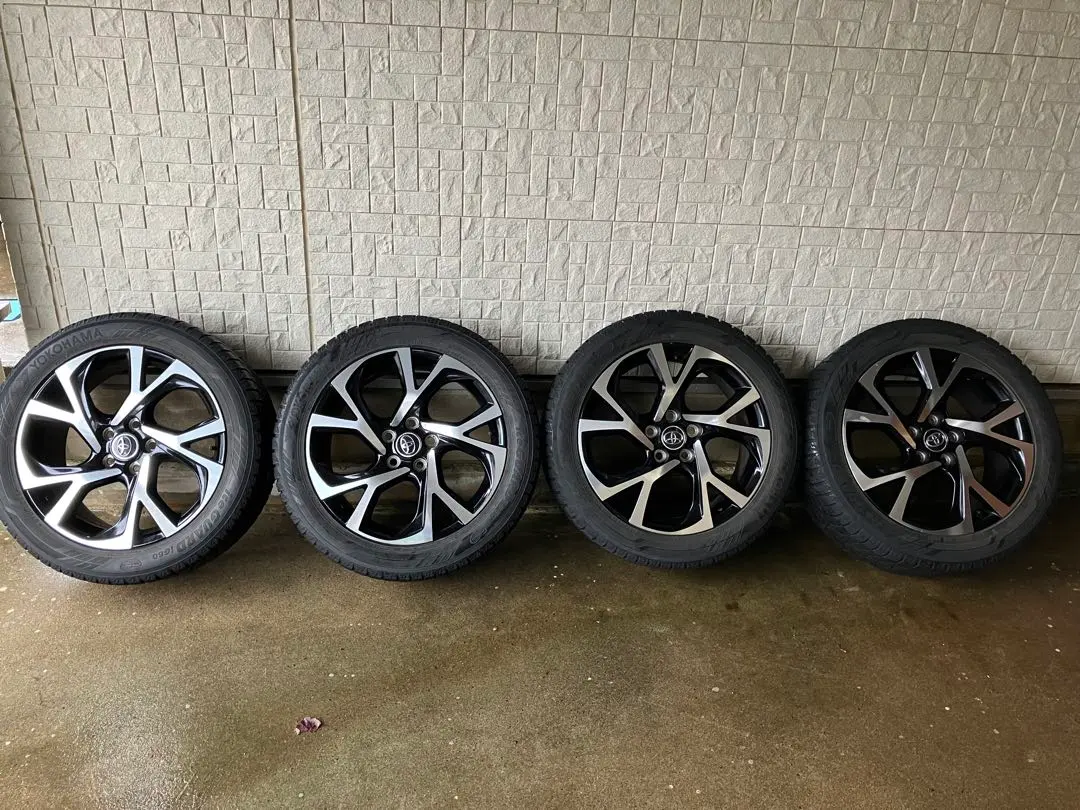 【美品】トヨタC-HR 18インチ純正ホイール＋ダンロップ　スタッドレスタイヤ 2025年最新】c-hr 純正 18インチの人気アイテム - メルカリ
