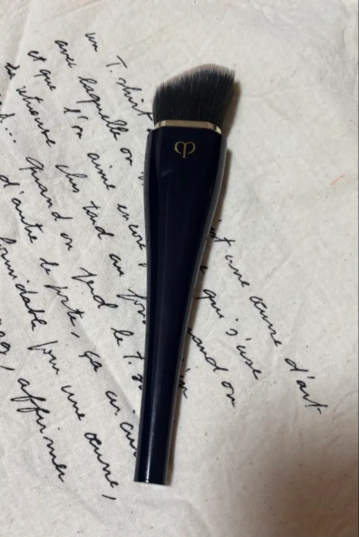 Thumbnail of [Defective] Clé de Peau Beauté Foundation Brush - Panseau H