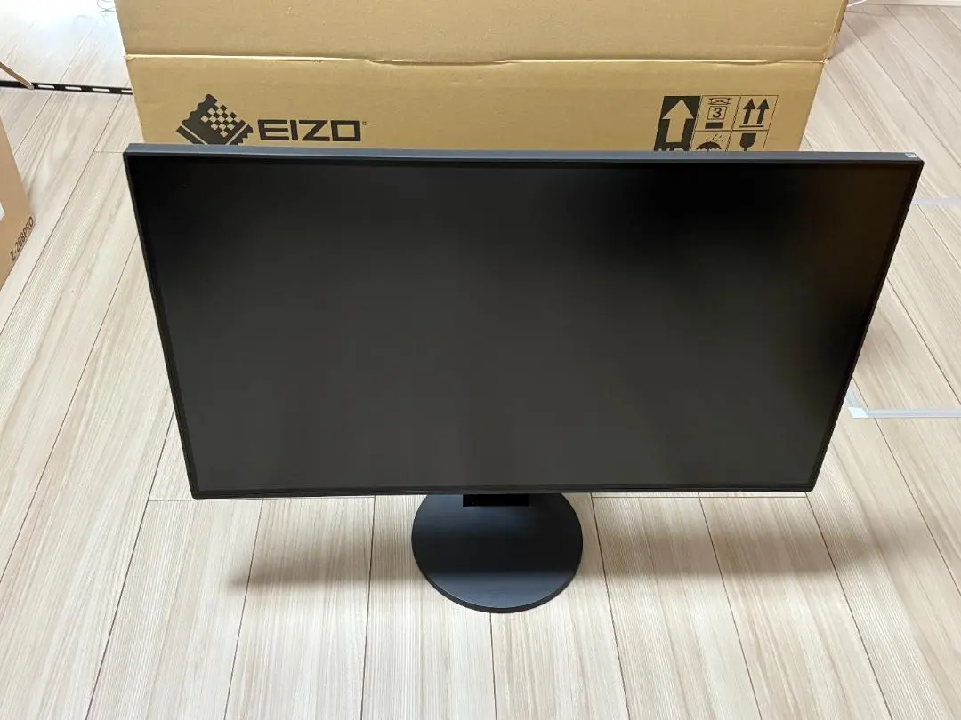 EV3285 31.5″ 4K UHD (3840 x 2160) Stand Monitor - FlexScan