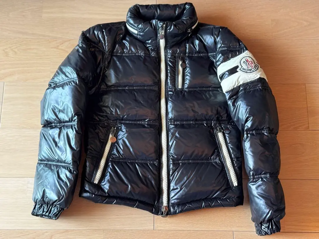 MONCLER ERIC モンクレール エリック DXクリーニング済み 激安!! MONCLER ERIC モンクレール エリック DXクリーニング済み 激安