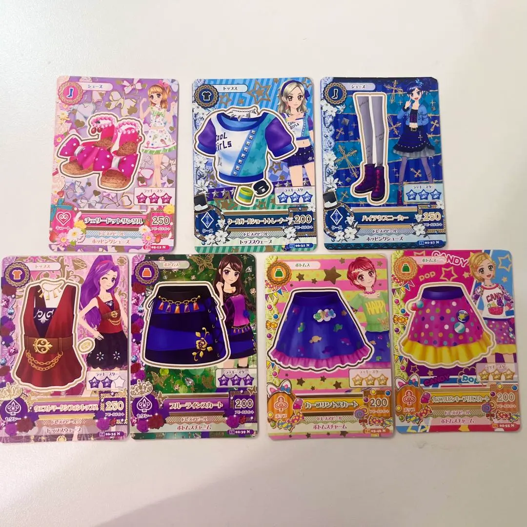 Thumbnail of Aikatsu Cards 7-Piece Set