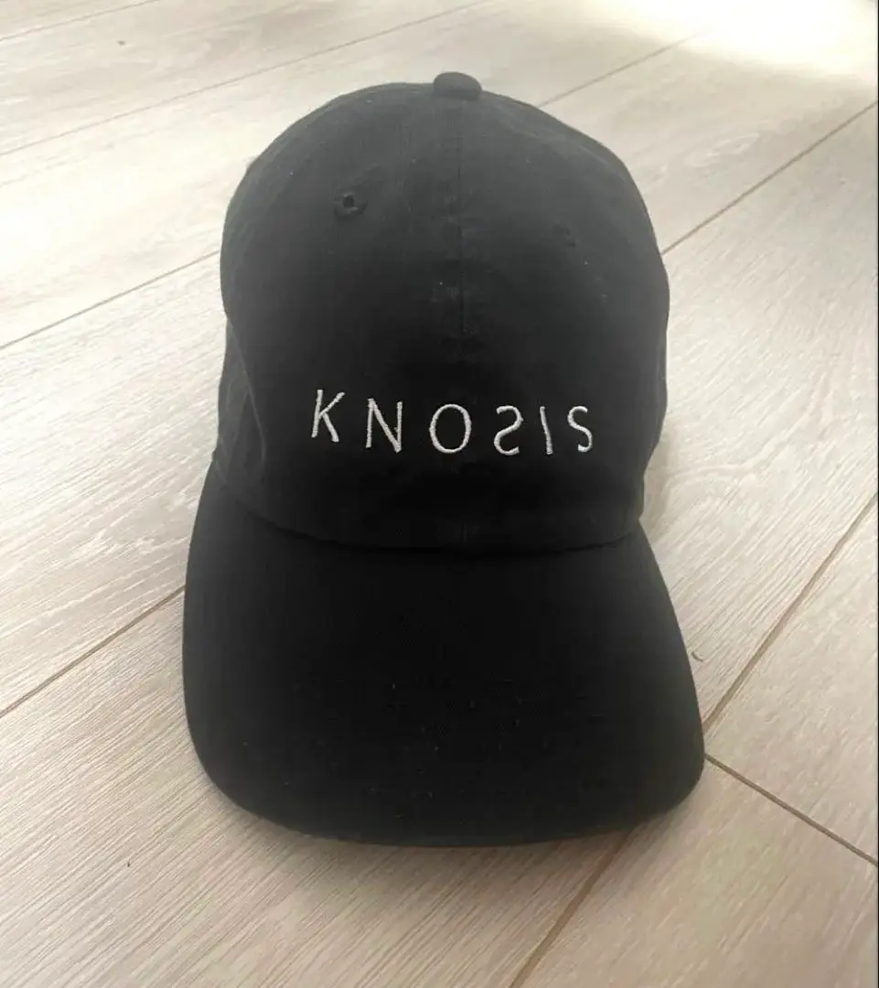 knosis ノーシス キャップ/帽子 黒/黒刺繍 crystal lake knosis ノーシス キャップ/帽子 黒/黒刺繍 crystal lake - メルカリ