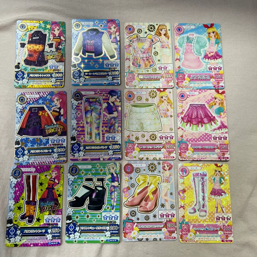 Thumbnail of Aikatsu Cards 12-Card Set
