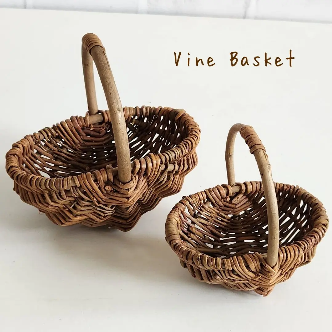 美品　蔓　編みカゴ　籠　手作り大ぶり編みカゴ　ディスプレイにぴったり　天然素材 つると草の編みカゴの本～自然素材でつくる作家もの＋作り方