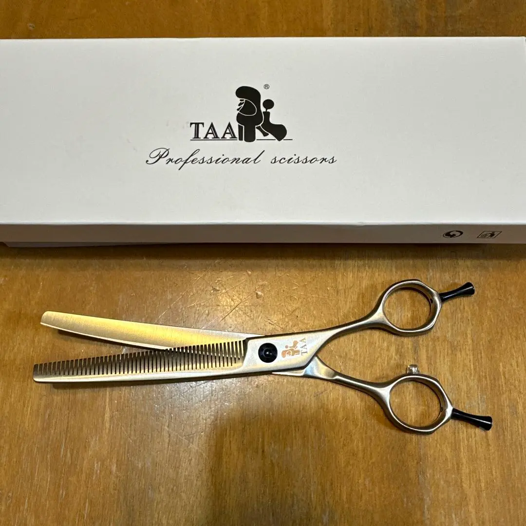 新品同様　TAAトリミング セニングシザー 新品同様TAAトリミング セニングシザー