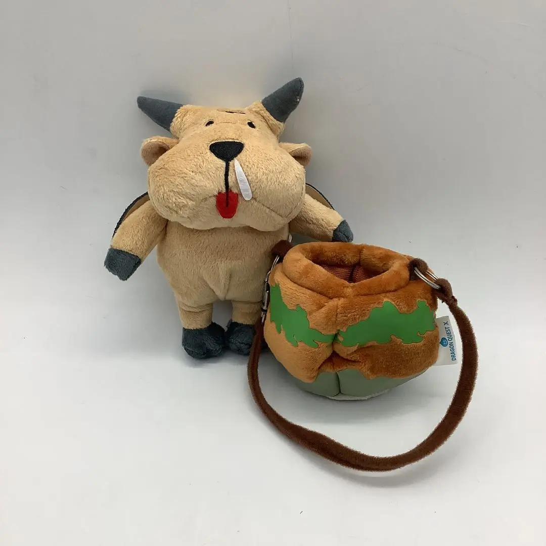 ドラゴンクエストX プオーン　ぬいぐるみ　ポーチ Amazon.co.jp: ドラゴンクエストX ぬいぐるみポーチ プオーン