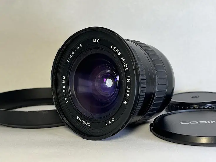 笠　COSINA  19-35mm  レンズ Review Cosina MC 19-35mm 1: 3.5-4.5 (Tamron 19-35) | Happy
