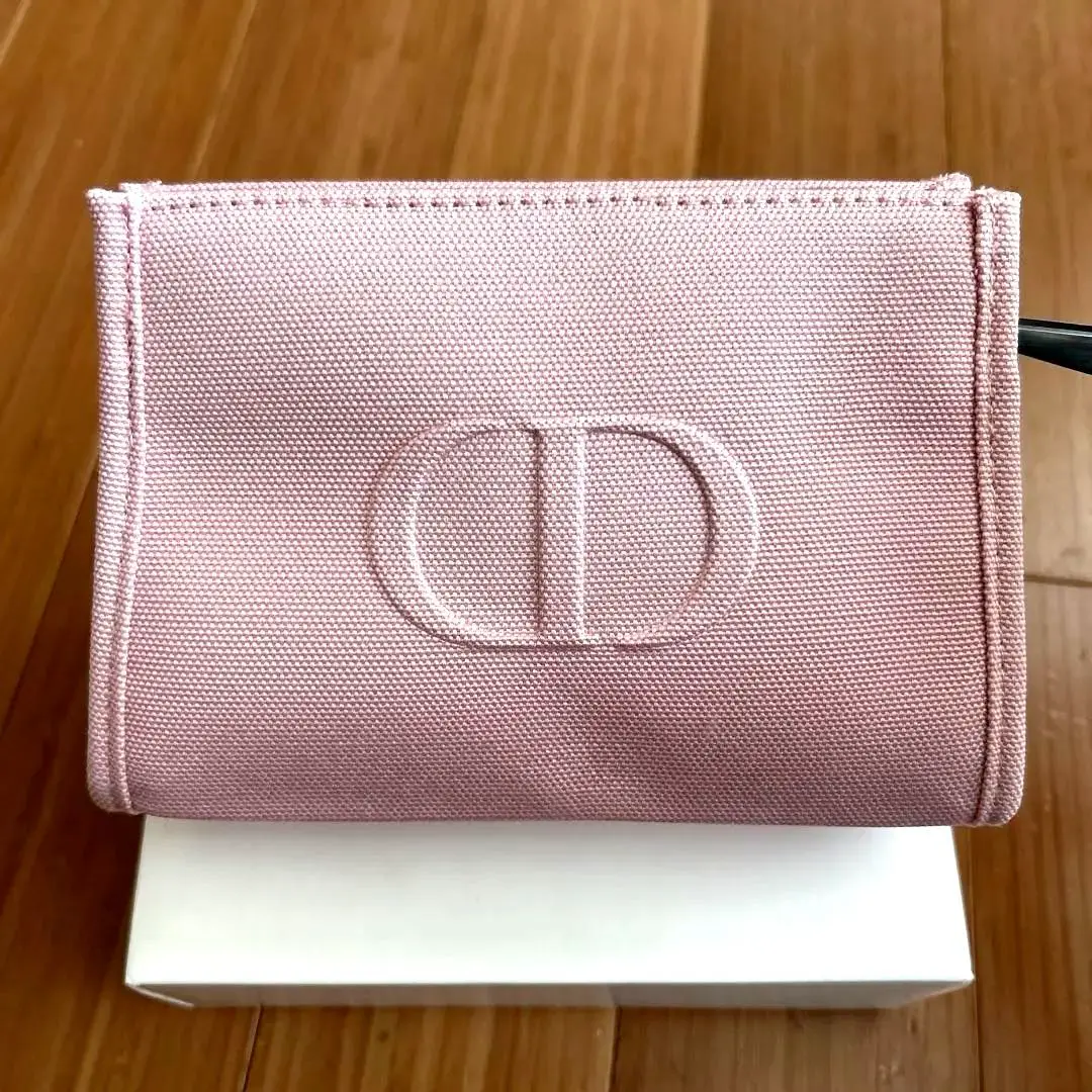 2025年最新】dior アメニティ ポーチの人気アイテム - メルカリ