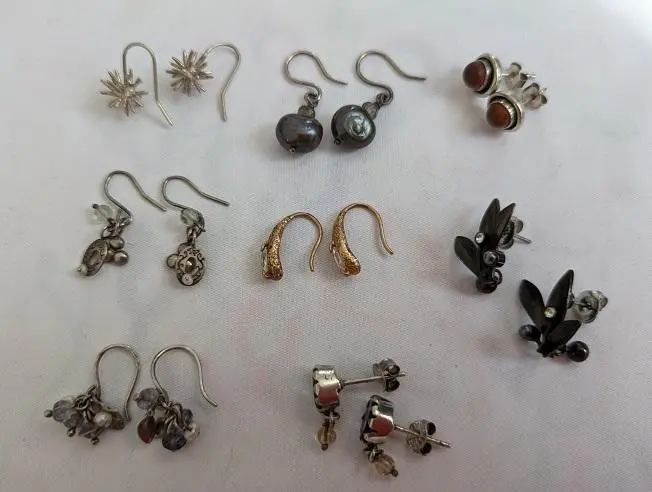 クシュカ CUSHKA ハートチャーム付き フープピアス シルバー925製 ペア ハートピアス カラフル フープピアス シルバー925 CZ レディース