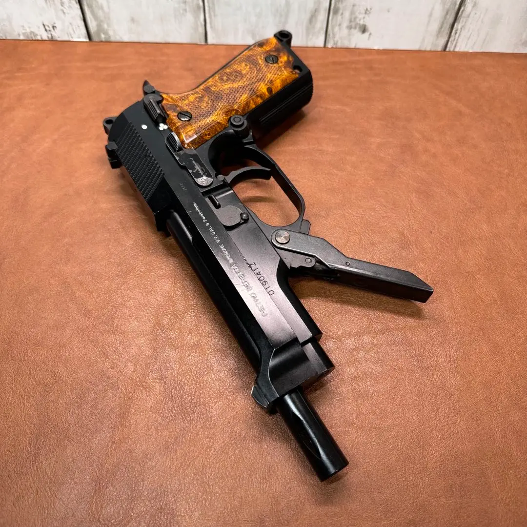 か*な様 ベレッタ純正木製グリップカスタム [KSC] M93R-AG か*な様 ベレッタ純正木製グリップカスタム [KSC] M93R-AG