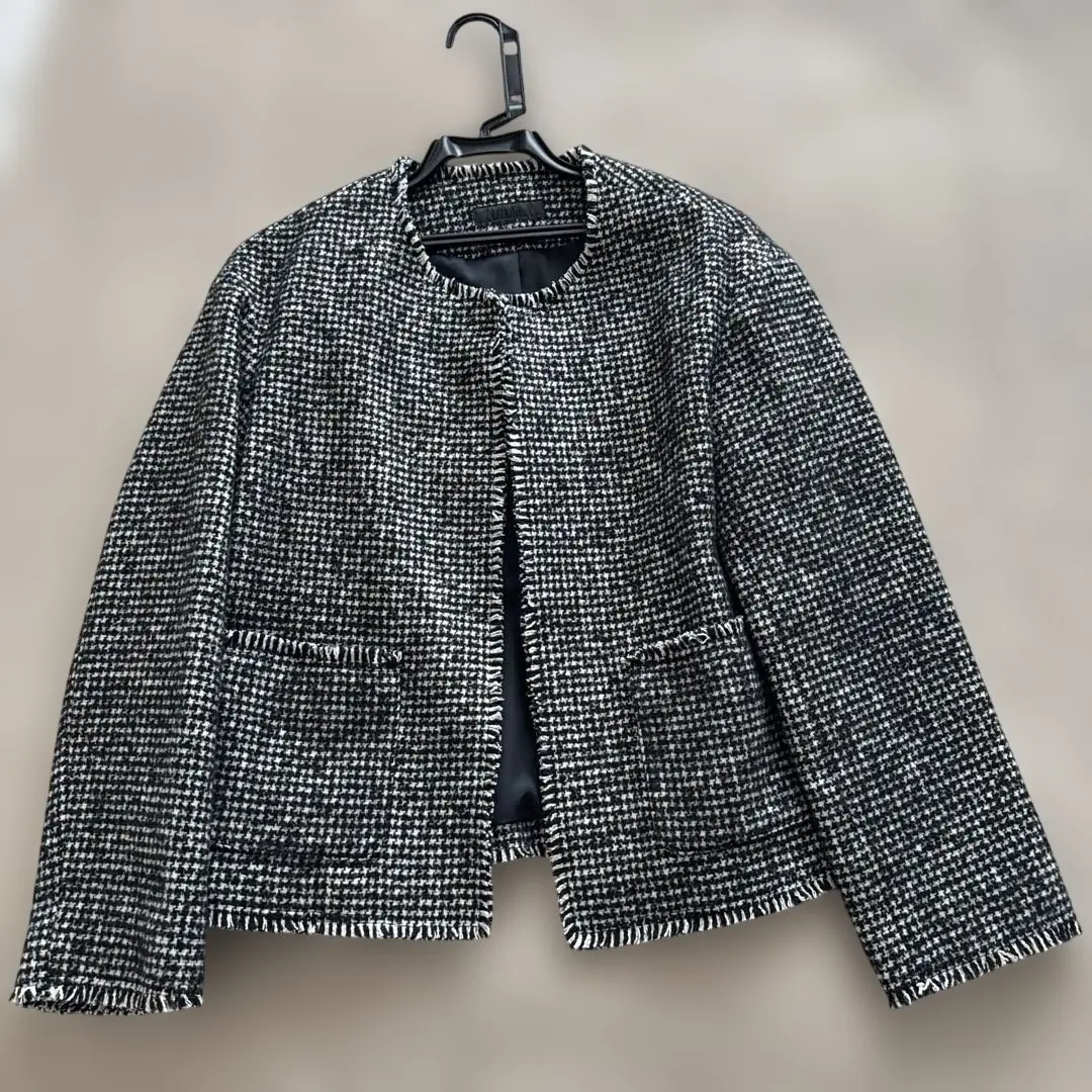 Thumbnail of UNIQLO Collarless Jacket, Houndstooth Pattern, Size M