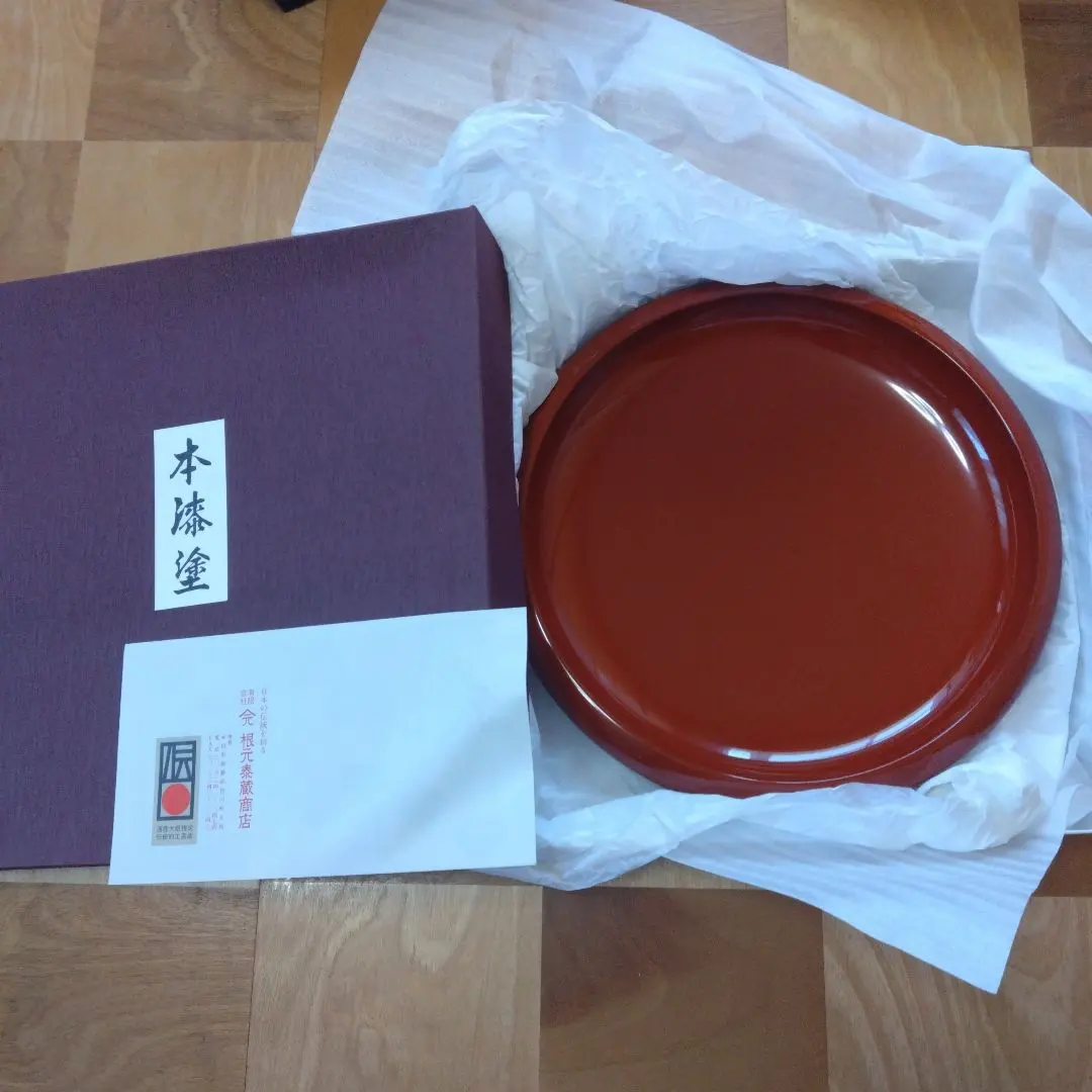 Thumbnail of Kawatsura Lacquerware Flat Plate