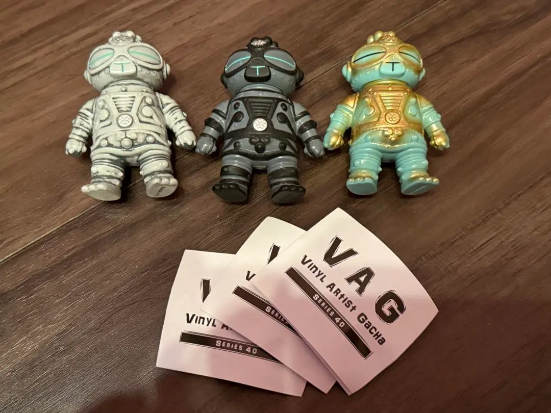 MEDICOM TOY - VAG(VINYL ARTIST GACHA) SERIES 34 ともだち弐号機
