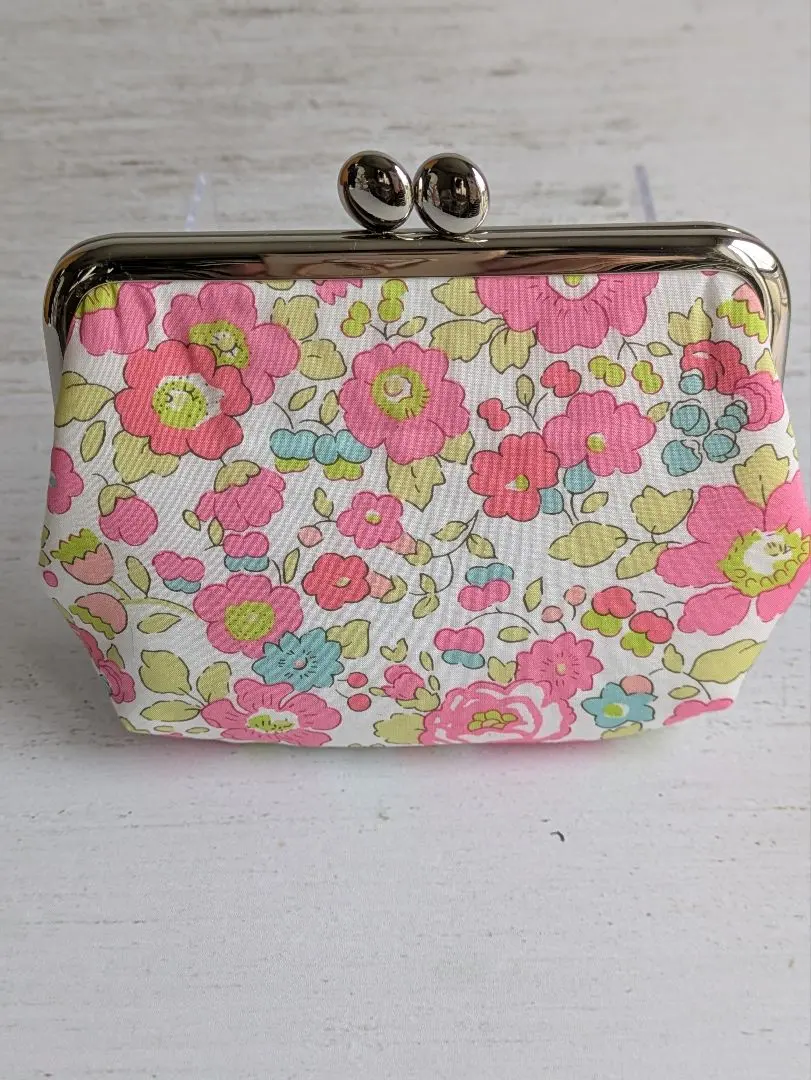 Thumbnail of Handmade 12cm clasp frame purse using Liberty Fabric Tana Lawn