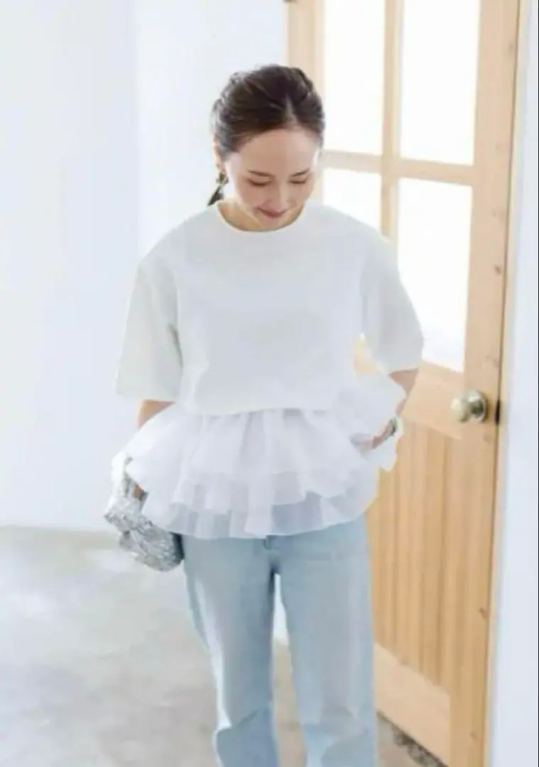 ブルレア⭐︎bluelea ⭐︎下擺網紗拼接短袖上衣⭐︎白色 的縮圖