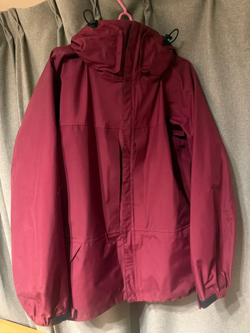 綠色服裝 厚外套 附贈品 的縮圖