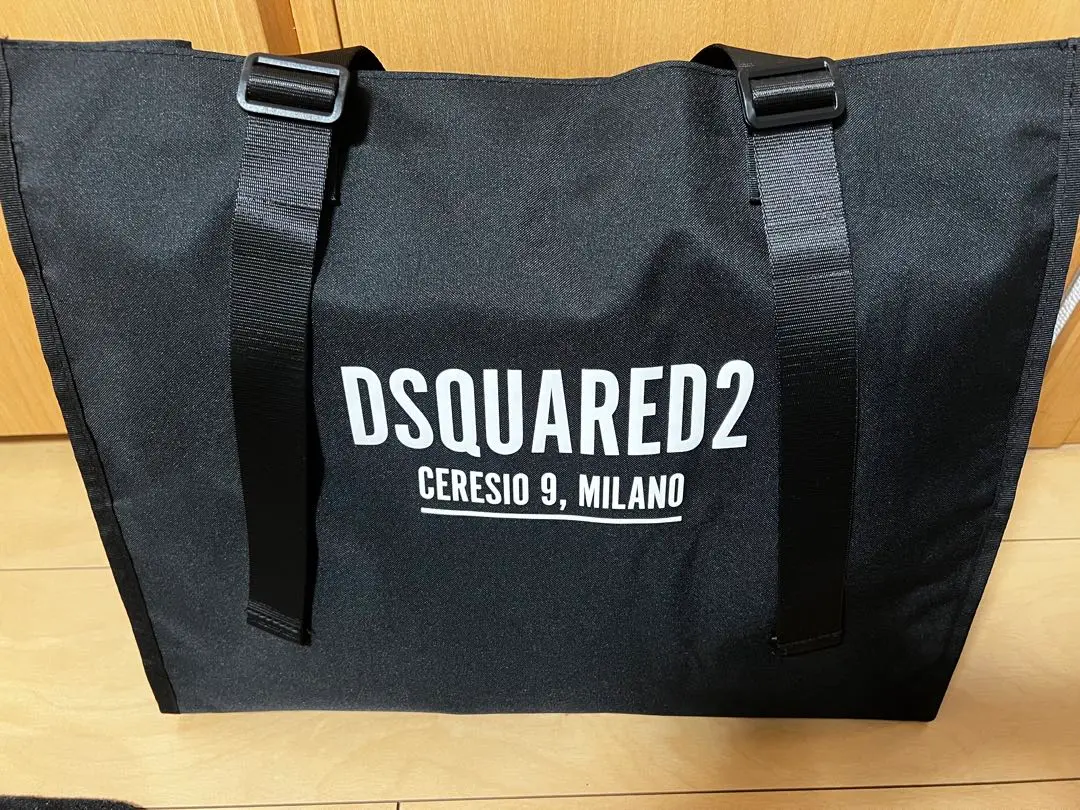 ミ*認様 DSQUARED2 ロゴトートバッグ 2025年最新】DSQUARED2 トートバッグの人気アイテム - メルカリ