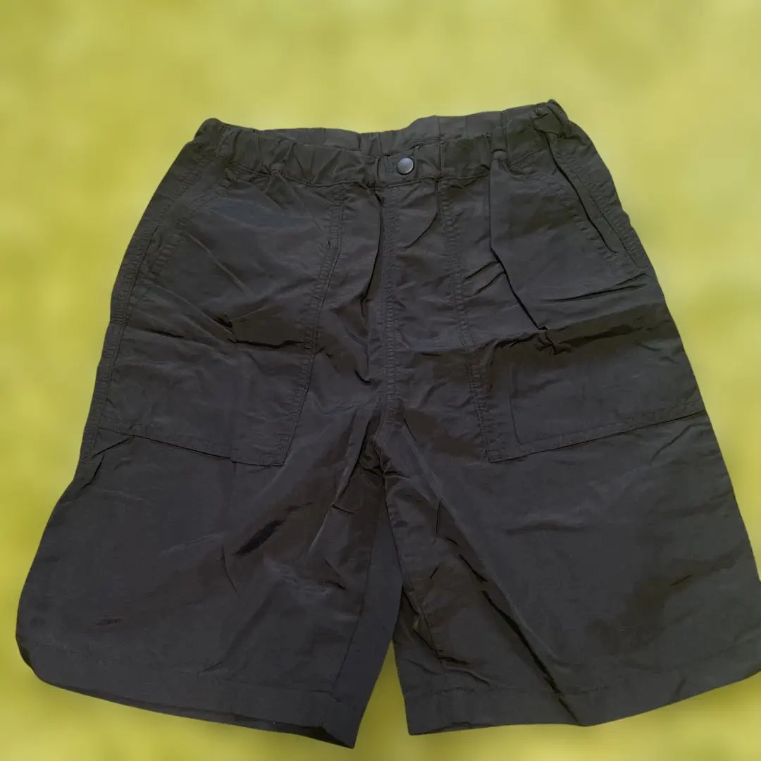 UNIQLO 黑色短褲 160 的縮圖