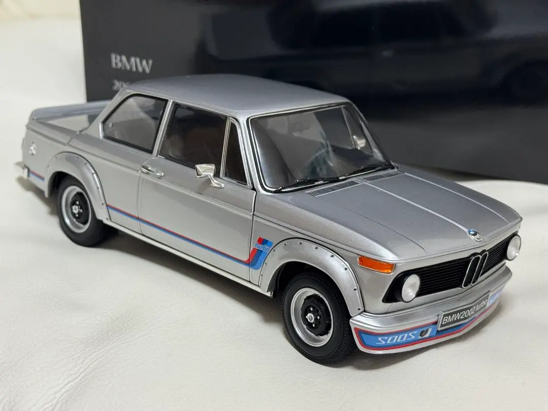 ミニカー AUTO art MILLENNIUM 1/18 BMW 2002 L 1/18 AUTOart Millennium BMW 2002 L Black w/ Box From Japan