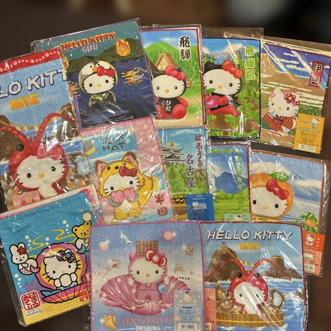 Thumbnail of Brand new! Local Hello Kitty hand towel & drawstring bag set, limited to the Tokai region, 14 items total