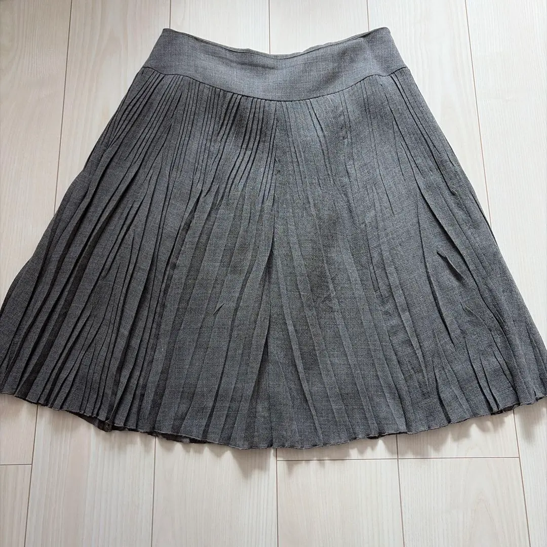 Thumbnail of 22OCTOBRE Gray Pleated Flare Skirt